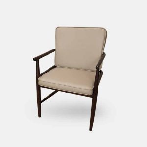 CW-220 奇拉實木扶手椅