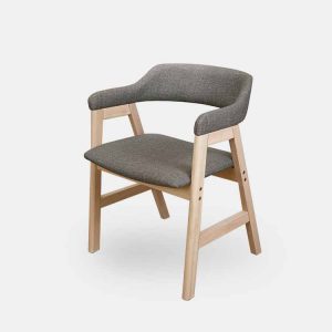 CW-225 禮思實木餐椅